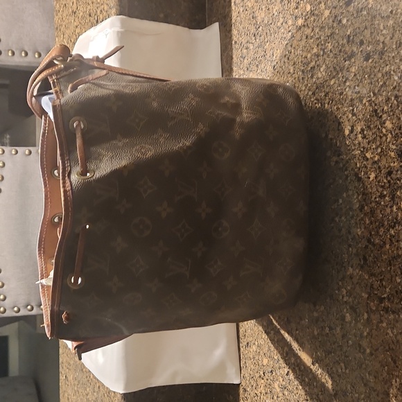 Louis Vuitton Authentic Vintage Noe Bucket - Picture 2 of 8